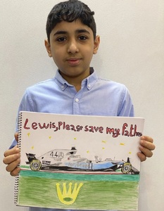 Lewis Hamilton, implorat de un copil din Bahrain să îi salveze tatăl condamnat la moarte