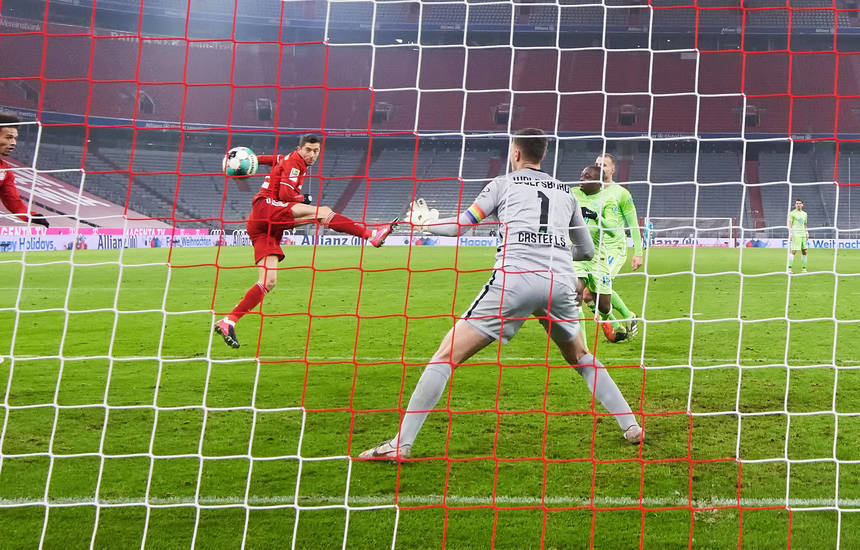 Bundesliga: Bayern Munchen, 2-1 cu Wolfsburg după ce adversarii au condus cu 1-0; Bayer Leverkusen, 4-0 cu FC Koln