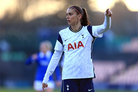 Alex Morgan, star al naţionalei de fotbal feminin a SUA, părăseşte Tottenham Hotspur după ce a jucat în cinci meciuri