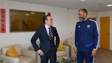 Wolverhampton le interzice jucătorilor să meargă la cumpărături în supermarketuri 