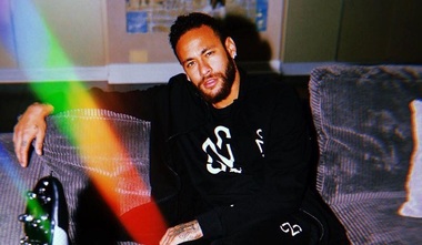 Neymar a ironizat în social media informaţiile cu privire la presupusa sa petrecere cu sute de invitaţi - VIDEO