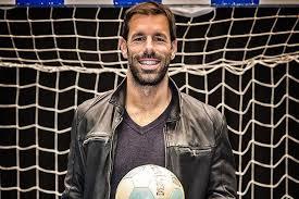 Ruud van Nistelrooy devine antrenor principal în fotbalul profesionist