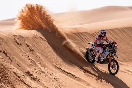 Emanuel Gyenes, locul 35 la clasa moto în etapa a şaptea a Raliului Dakar