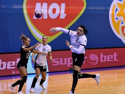 Minaur Baia Mare - CSM Bucureşti, scor 23-28, în etapa a VII-a a Ligii Naţionale de handbal feminin