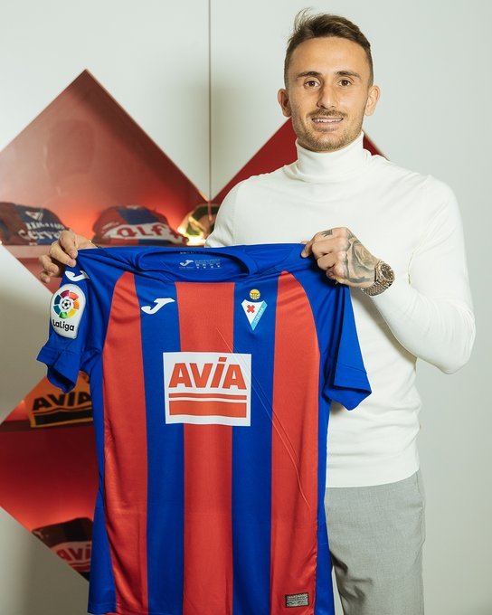 Fostul jucător dinamovist Aleix Garcia a semnat cu Eibar