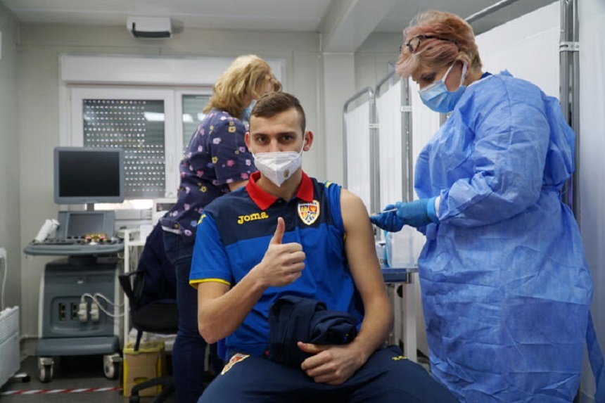 Jucătorii şi staff-ul naţionalei de futsal s-au vaccinat împotriva Covid-19