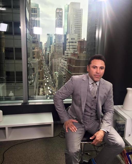 Pugilistul Oscar de la Hoya şi-a anunţat revenirea în ring