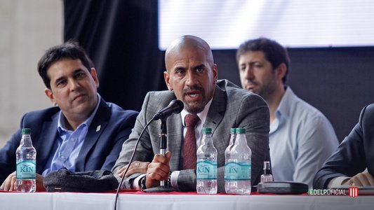 Juan Sebastian Veron a renunţat la postul de preşedinte al clubului Estudiantes de La Plata. El va fi vicepreşedinte
