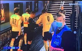 Controversă după meciul City-Dortmund: Arbitrul asistent Octavian Şovre i-a cerut un autograf lui Haaland - VIDEO - 