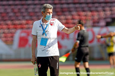UPDATE - Gheorghe Mulţescu şi-a anunţat demisia de la Dinamo: Regret că nu am făcut ce aşteptau suporterii şi toată suflarea dinamovistă / Dusan Uhrin este noul antrenor