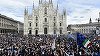 Scandal în Italia, după ce 30.000 de fani ai echipei Inter au fost lăsaţi să sărbătorească titlul la Milano, fără să respecte nicio măsură de protecţie anti-Covid