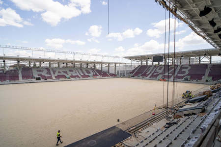 Ministrul Cseke Attila anunţă că stadionul Giuleşti este finalizat în proporţie de 90 la sută şi va putea găzdui competiţii din vară