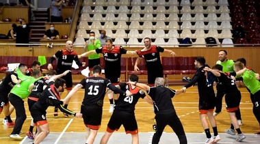 Dinamo Bucureşti - CSM Bacău şi Steaua - HCDS Constanţa, în semifinalele Cupei României la handbal