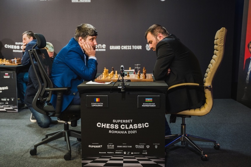 Superbet Chess Classic Romania 2021 - Trei jucători conduc, la egalitate, la jumătatea turneului