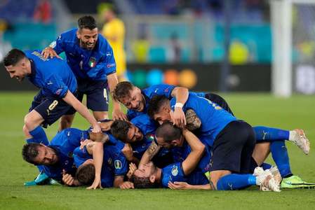 Italia s-a calificat în optimile de finală ale Campionatului European