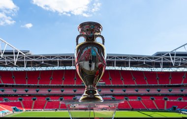 UPDATE - Italia a câştigat Euro-2020 după ce a învins Anglia la lovituri de departajare / Pentru Italia este al doilea trofeu continental, după cel din 1968 / Mancini: Băieţii au fost minunaţi. Suntem fericiţi / Chiellini a primit trofeul Euro-2020