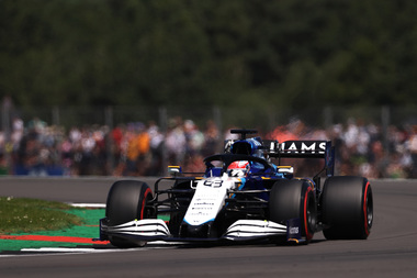 George Russell, penalizat cu trei locuri pe grila de start la GP-ul Marii Britanii