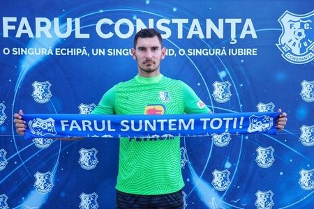 Portarul Laurenţiu Brănescu a semnat cu Farul Constanţa