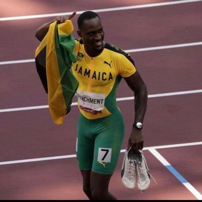 Un atlet jamaican s-a rătăcit prin Tokyo şi era să rateze proba în care trebuia să concureze. E a fost ajutat de o voluntară cu bani şi apoi a cucerit aurul olimpic