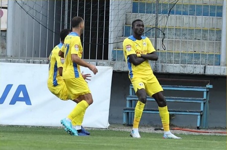 Petrolul - Dacia Unirea Brăila, scor 4-0, în Liga 2. Toate golurile, marcate de Diarra