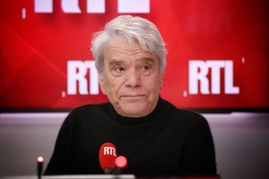 Legătura dintre Bernard Tapie, controversatul preşedinte al clubului Olimpique Marseille, şi fotbalul românesc, dezvăluită de Cornel Dinu