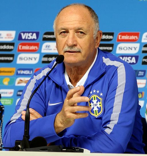 Luiz Felipe Scolari, demis de la Gremio Porto Alegre
