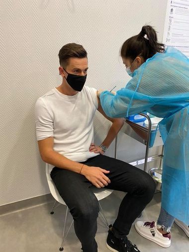 Florin Gardoş anunţă că s-a vaccinat:  Dacă au facut o treabă aşa bună cu Xanax şi Viagra nu văd de ce n-ar fi bun si vaccinul 