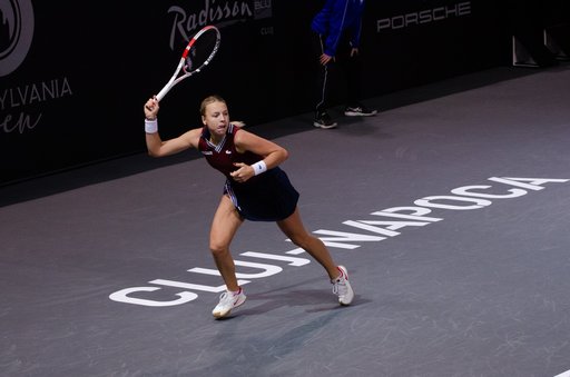 Kontaveit a învins-o pe Van Uytvanck şi s-a calificat în sferturi la Transylvania Open