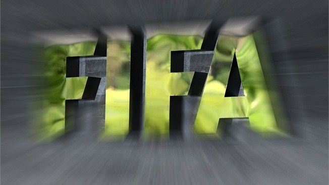 FIFA, condamnată la plata a 120 de milioane de dolari pentru inventatorii spray-ului de trasat linii folosit de arbitri la meciuri
