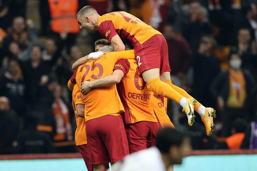 Moruţan a înscris un gol pentru Galatasaray în meciul cu echipa lui Toşca şi Maxim