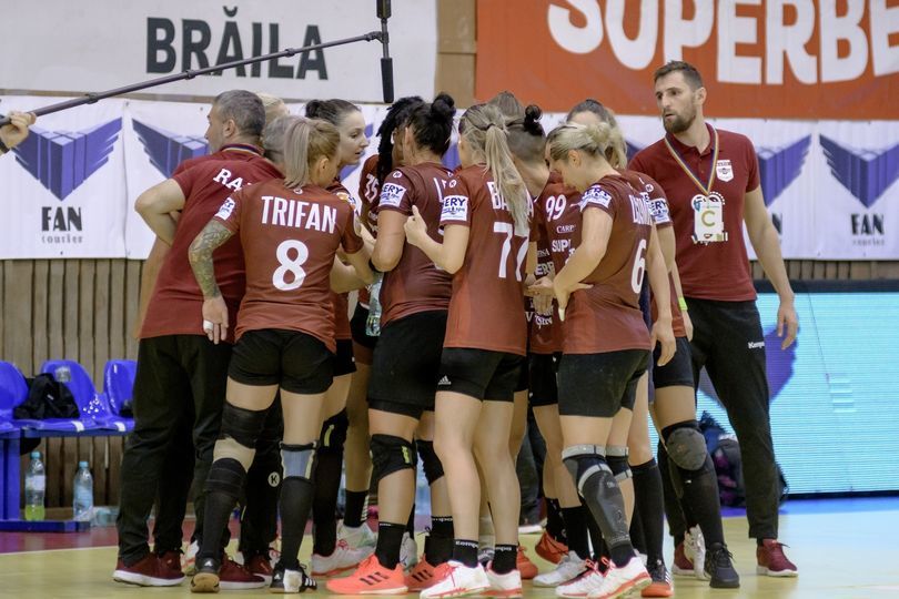 Rapid Bucureşti, liderul Ligii Naţionale de handbal feminin şi după etapa a 8-a