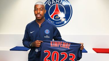 Presnel Kimpembe a organizat o licitaţie online pentru a ajuta populaţia din Haiti
