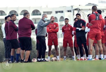 La 80 de ani, Roger Lemerre a preluat echipa tunisiană Etoile du Sahel