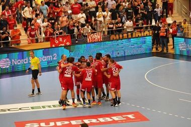 Dinamo Bucureşti - Flensburg, scor 20-28, în Liga Campionilor la handbal masculin