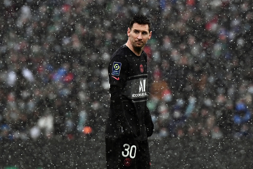 Messi i-a adus un omagiu lui Lewandowski: Meritai acest trofeu anul trecut