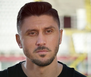Ciprian Marica, mesaj de Ziua Naţională: Am fost norocos, am luptat cu tricolorul pe piept, am câştigat şi am plâns pentru tine dragă Românie şi m-am regăsit în fiecare român care te iubeşte! A fost cea mai mare onoare! 
