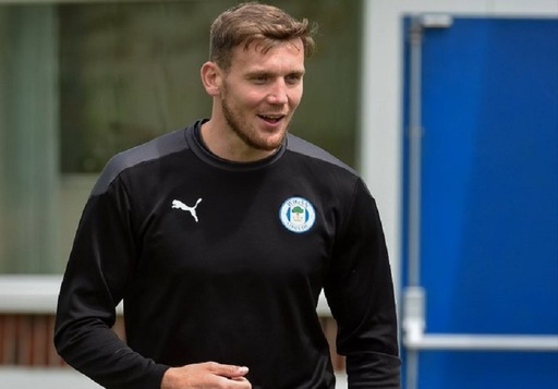 Wigan: Lui Charlie Wyke i s-a implantat un defibrilator. Mesajul fotbalistului după stopul cardiac suferit luna trecută