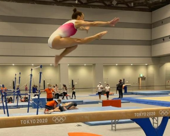 Larisa Iordache se operează la Viena pentru o problemă la gleznă