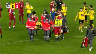 Bundesliga: Bayern Munchen a învins în deplasare Borussia Dortmund, scor 3-2, revenind de la 0-1. De la gazde, Brandt a fost scos de pe teren pe targă după o ciocnire cap în cap