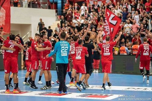 Dinamo Bucureşti, a treia victorie în Liga Campionilor la handbal masculin, 33-29 cu HC Motor