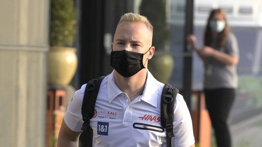 Nikita Mazepin, testat pozitiv cu covid-19, nu va concura în ultimul GP al sezonului de F1
