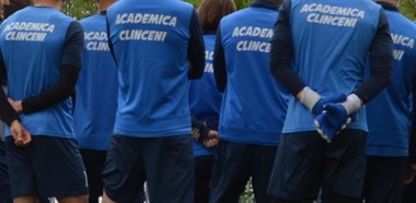 Academica Clinceni: Ionuţ Chirilă s-a prezentat la poarta bazei sportive însoţit de opt persoane cunoscute din lumea interlopă şi a blocat accesul jucătorilor