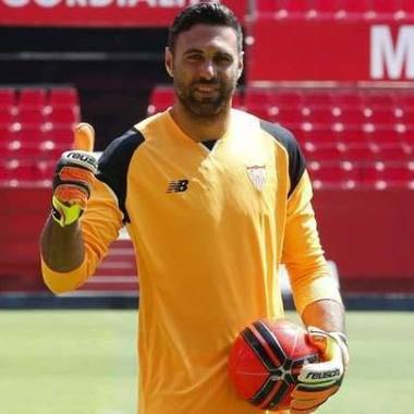Hoţii i-au spart casa lui Salvatore Sirigu în timp ce portarul echipei Genoa era pe teren, la meciul cu Lazio