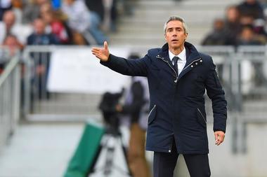 Paulo Sousa vrea să părăsească postul de selecţioner al Poloniei, dar federaţia poloneză nu-l lasă să plece