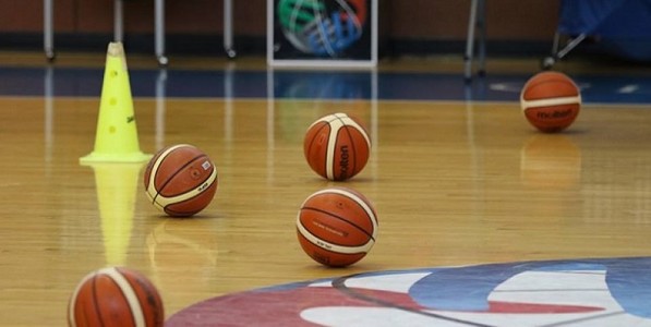 U BT Cluj, Athletic Constanţa şi CSO Voluntari, victorii în sferturile Cupei României la baschet masculin