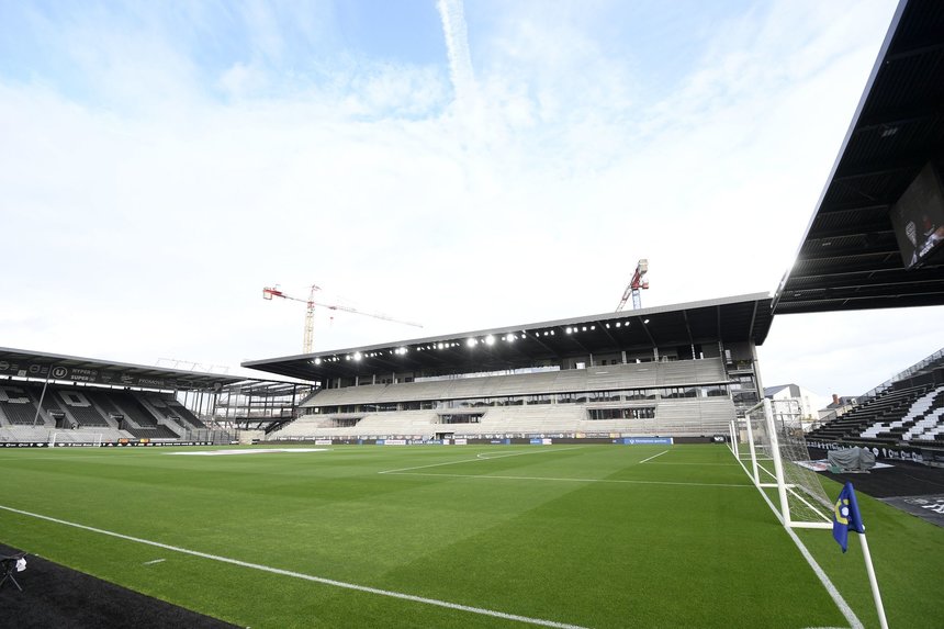Ligue 1: Partida Angers – St. Etienne a fost amânată, Lyon are mai multe cazuri de covid-19 şi şi-a anulat stagiul în Spania