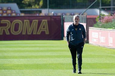 Mourinho spune că jucătorii de la AS Roma au intrat în "colaps psihologic", după ce au primit trei goluri în 7 minute la meciul cu Juventus
