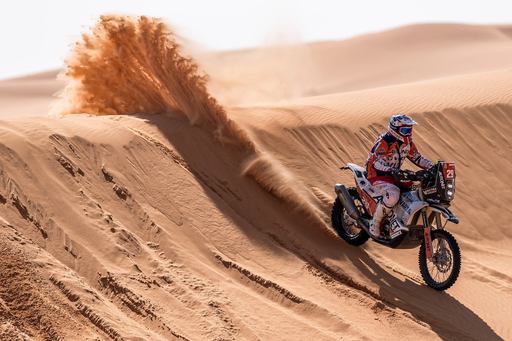 Emanuel Gyenes, locul 44 în etapa a noua la Raliul Dakar