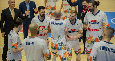 CSM Oradea, întoarsă din drumul spre Polonia, după ce adversara Trefl Sopot a depistat cazuri de Covid-19 în lot