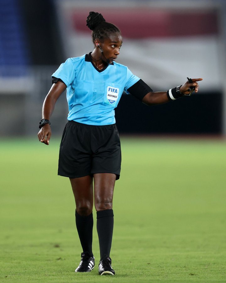Premieră în istoria CAN: Brigadă feminină la meciul Zimbabwe - Guineea